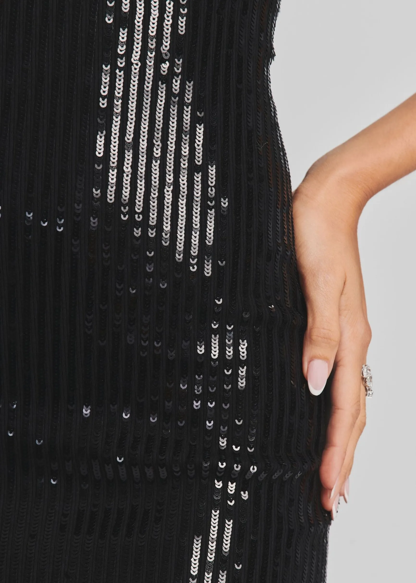 amber_sequin_knit_dress_1-2.webp RETROFÊTE*Retrofete Amber Sequin Knit Dress Black