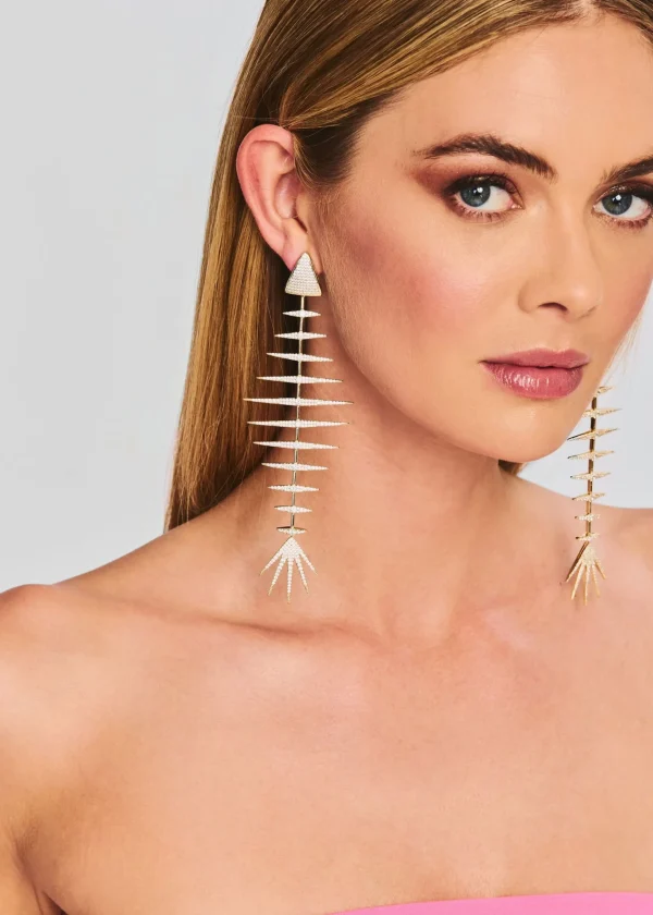 Honeymoon Looks*Retrofete Bimini Crystal Fish Bone Earrings Gold