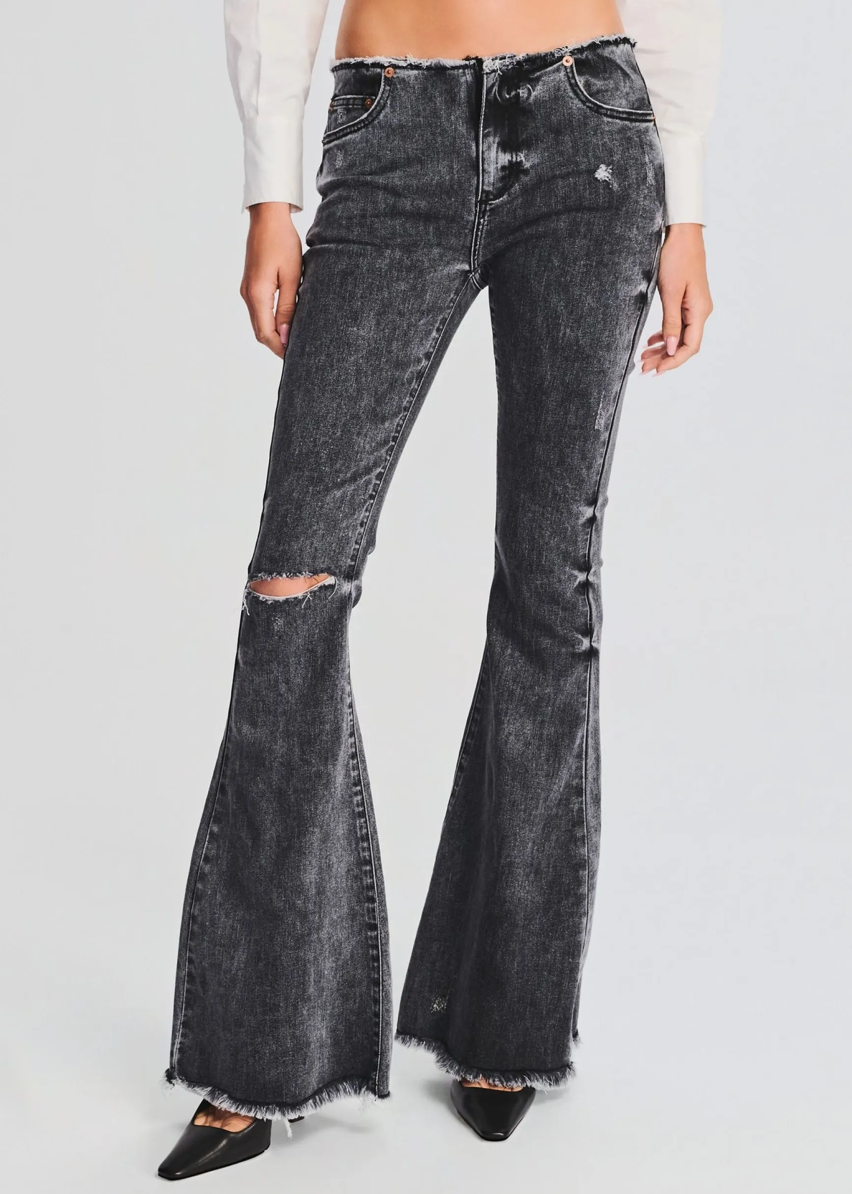 izzi_lowrise_jean_0.webp Bottoms*Retrofete Izzi Low-Rise Jean Castlerock