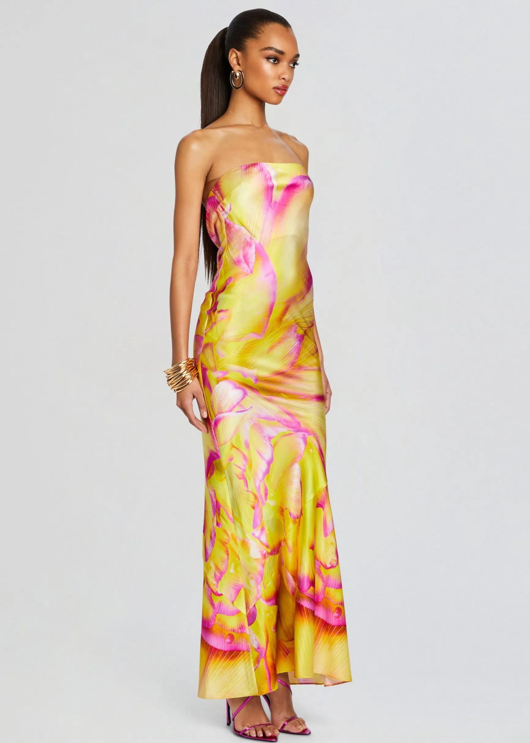 keaton_silk_dress_2-5.webp Guest Of*Retrofete Keaton Silk Dress Yellow Peony