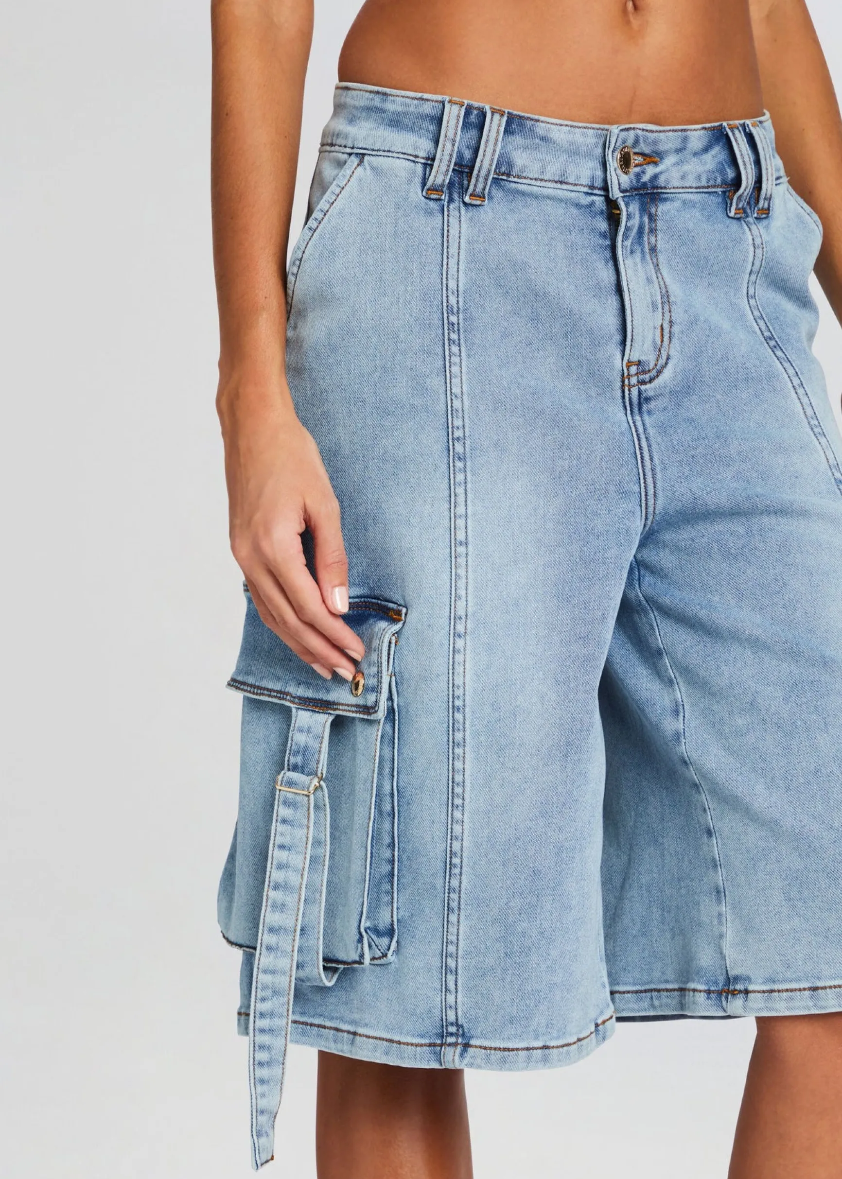 sarta_cargo_short_1-2.webp Denim*Retrofete Sarta Cargo Short Vintage Celeste