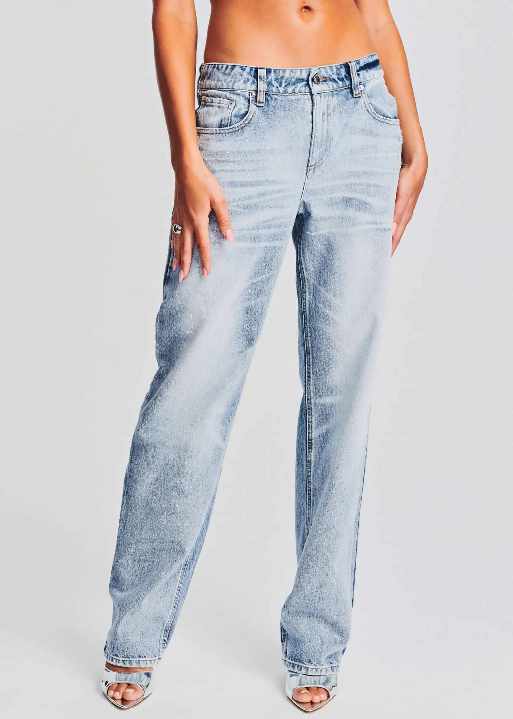 sydney_low_rise_jean_0.webp Bottoms*Retrofete Sydney Low Rise Jean Alani